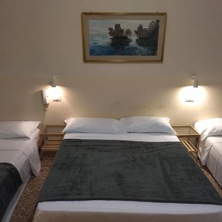 Pensione Trento Mestre Esterno foto