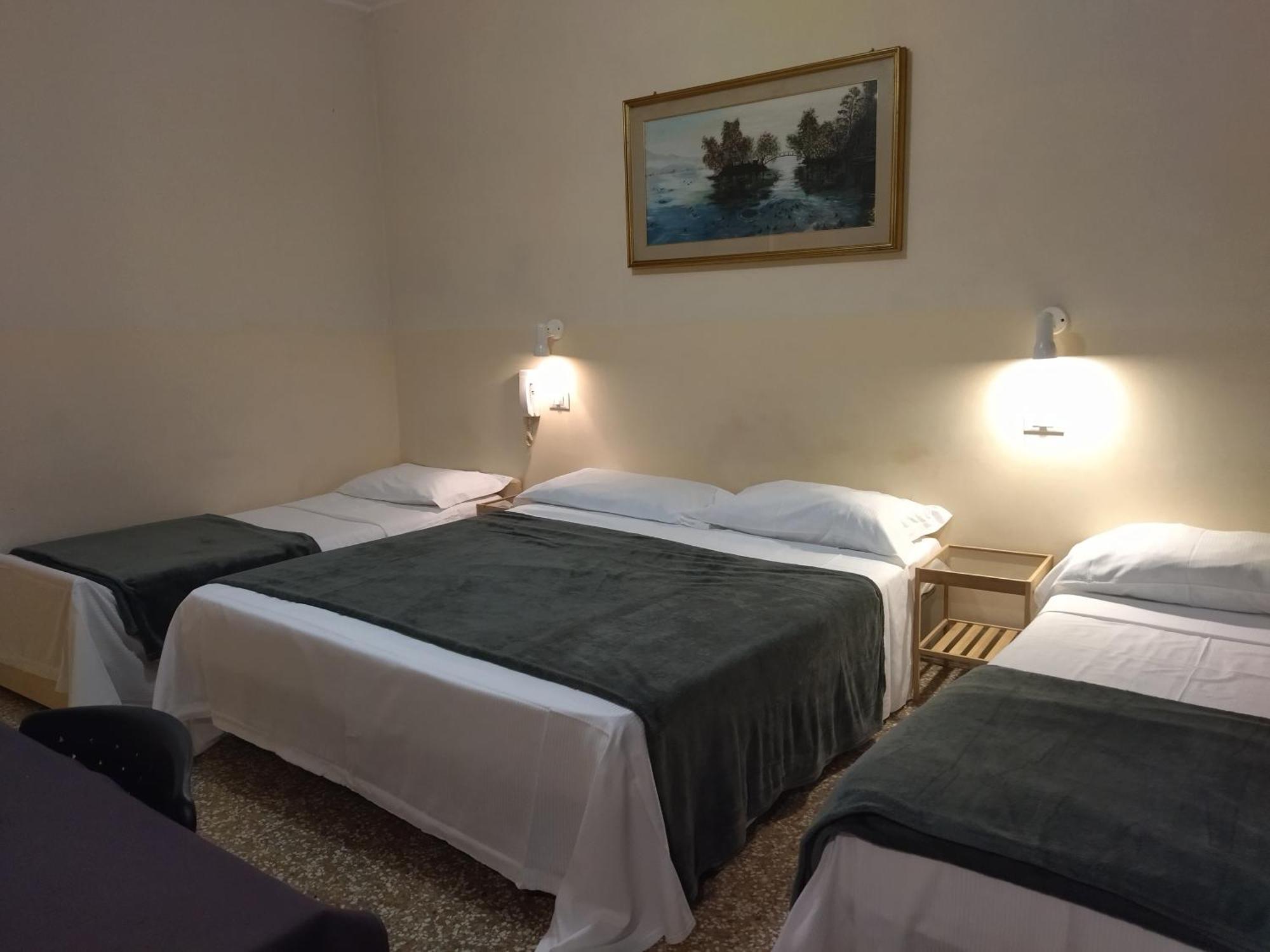 Pensione Trento Mestre Esterno foto