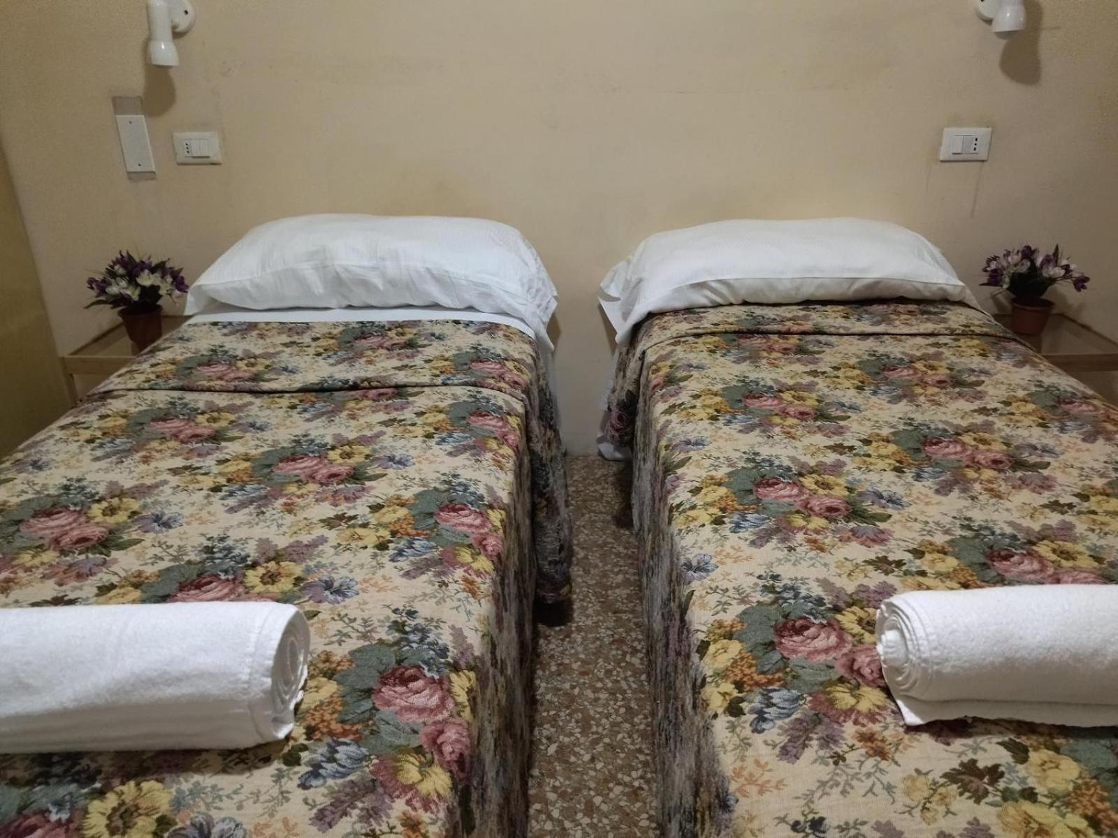 Pensione Trento Mestre Esterno foto